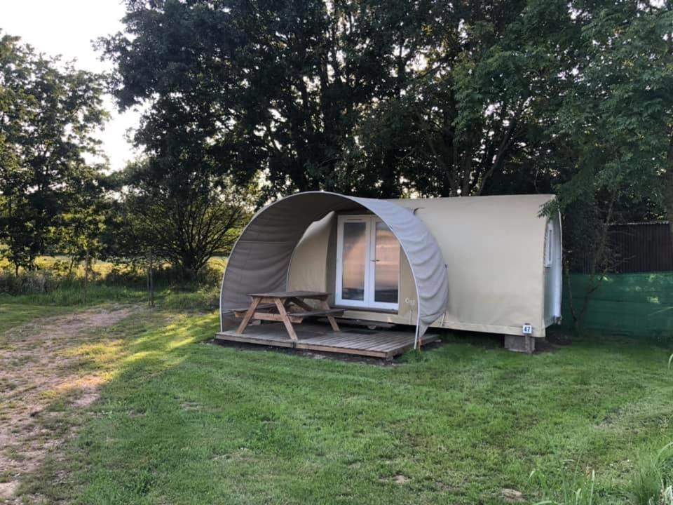Au Pré De L'étang Camping Sainte-Foy (Vendee)